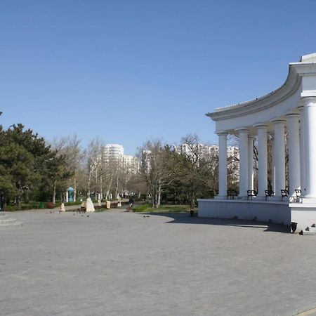 Двухкомнатная Квартира 900М От Моря Отчетные Док Tschornomorske Exterior foto
